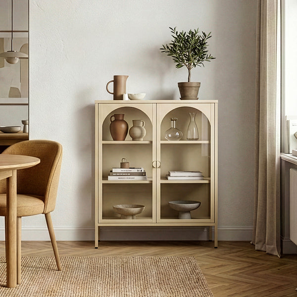 Vitrínková komoda Klippestad ocel 95x80x35 cm velbloudí barva [en.casa]