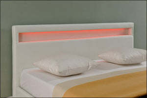 Corium® Čalouněná postel "Paris"