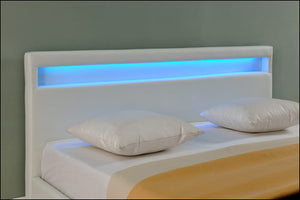 Corium® Čalouněná postel "Paris"