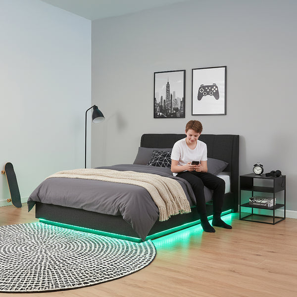 LED čalouněná postel s matrací Tröstiar [en.casa]