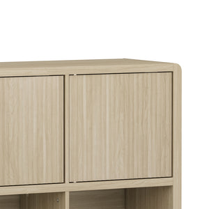 Komoda Lukkodso s dveřmi a přihrádkami [en.casa]